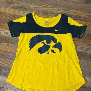 Nike Women's Iowa Hawkeyes Short Sleeve Tee